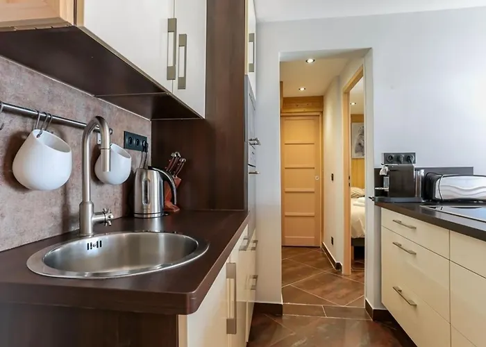 Val Thorens: Superbe 8 Pers, Proche Pistes Et Commerces - Fr-1-637-31 Apartment *