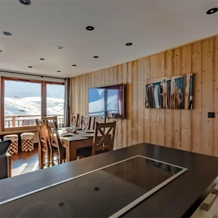Val Thorens: Superbe 8 Pers, Proche Pistes Et Commerces - Fr-1-637-31 Val Thorens